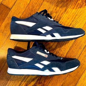 Reebok Classics - Navy US Men’s 13. New w/o tags.